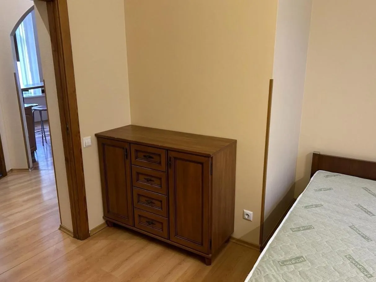 Апартаменти 3-Кімнатні, М. Майдан Незалежності Kiev Appartement